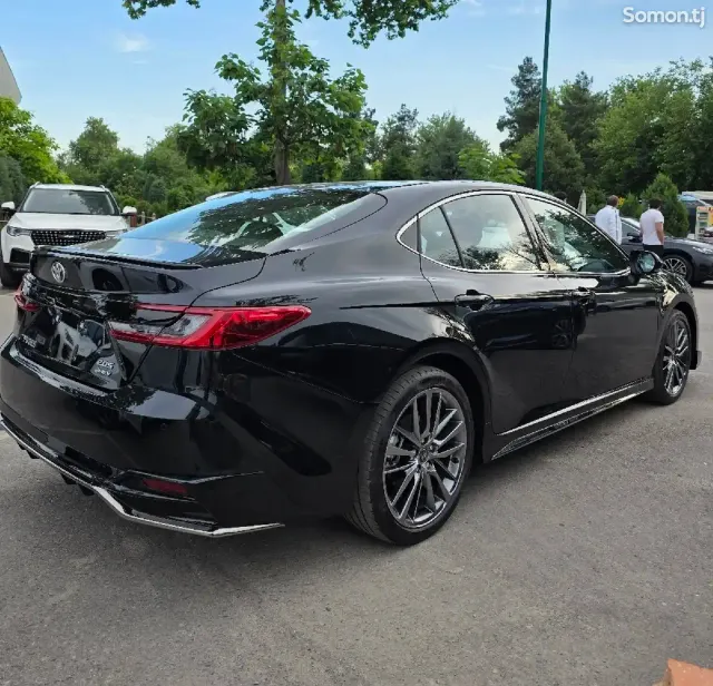 Toyota Camry 2026 · 2.0 AT