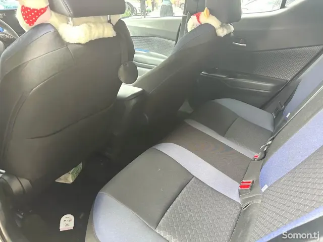 Toyota C-HR 2023 · 2.0 AT