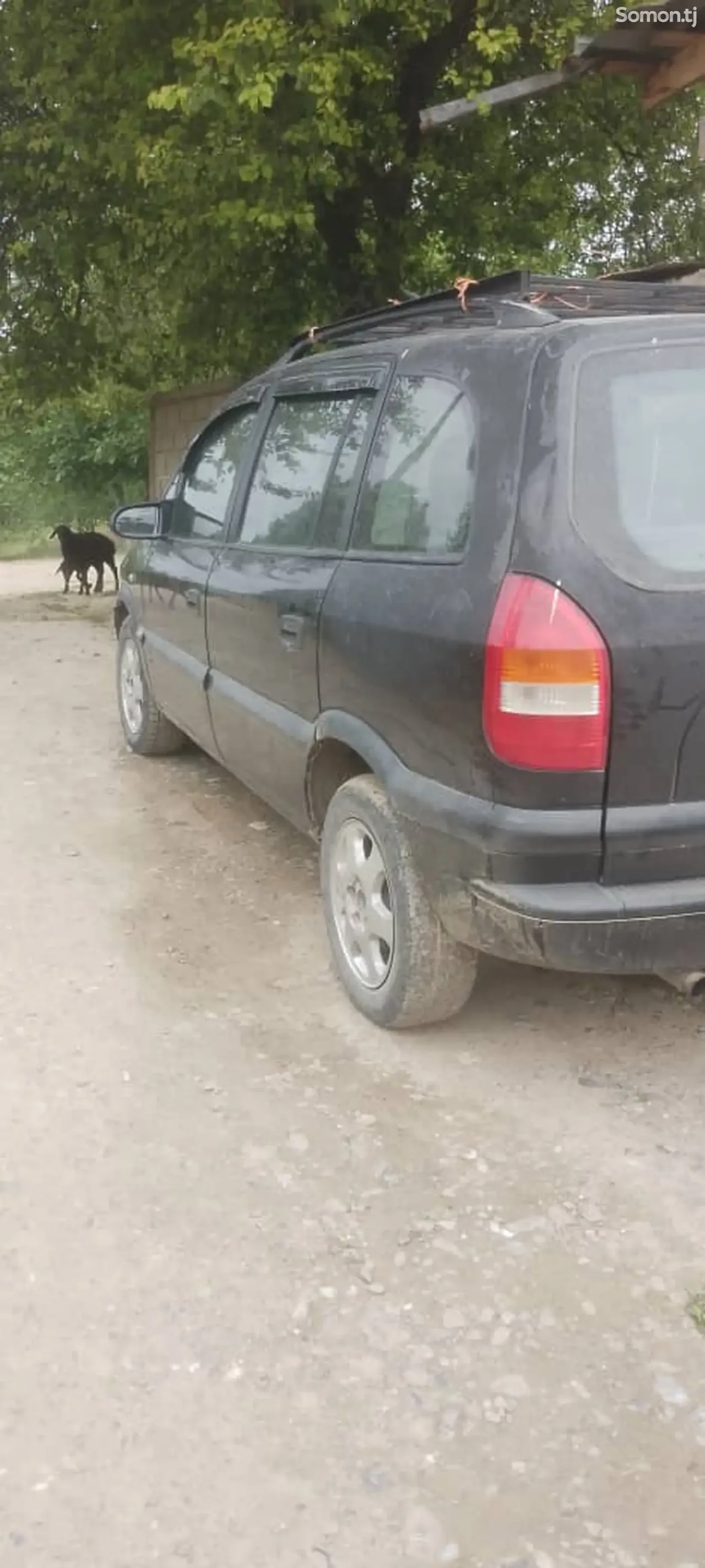 Opel Zafira 2002 · 1.6 MT