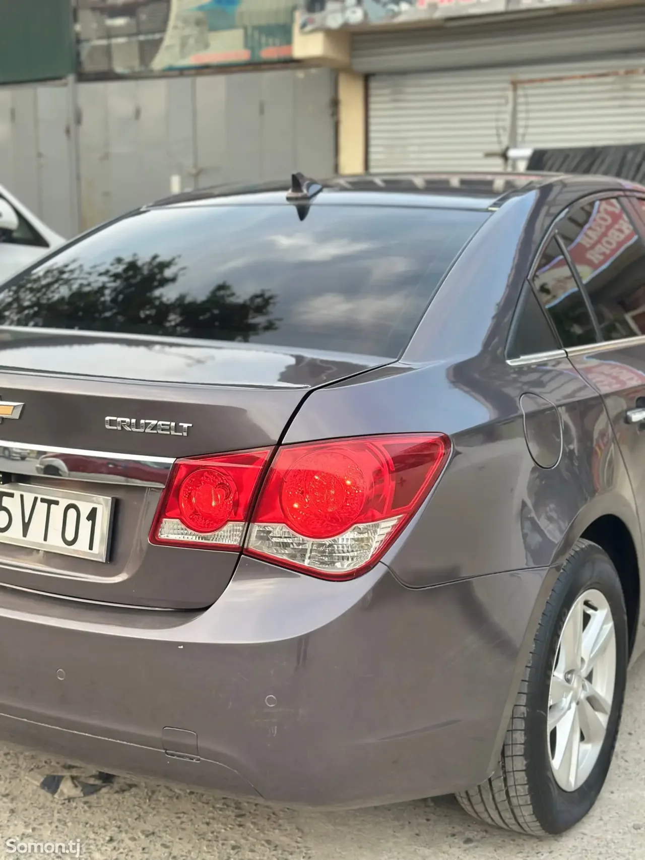 Chevrolet Cruze 2011 · 1.8 AT