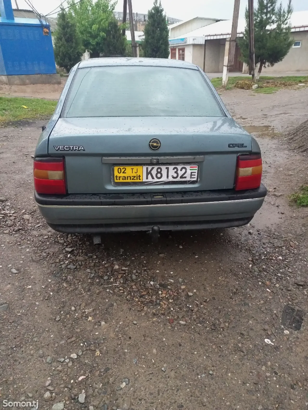 Opel Vectra A 1990 · 1.6 MT