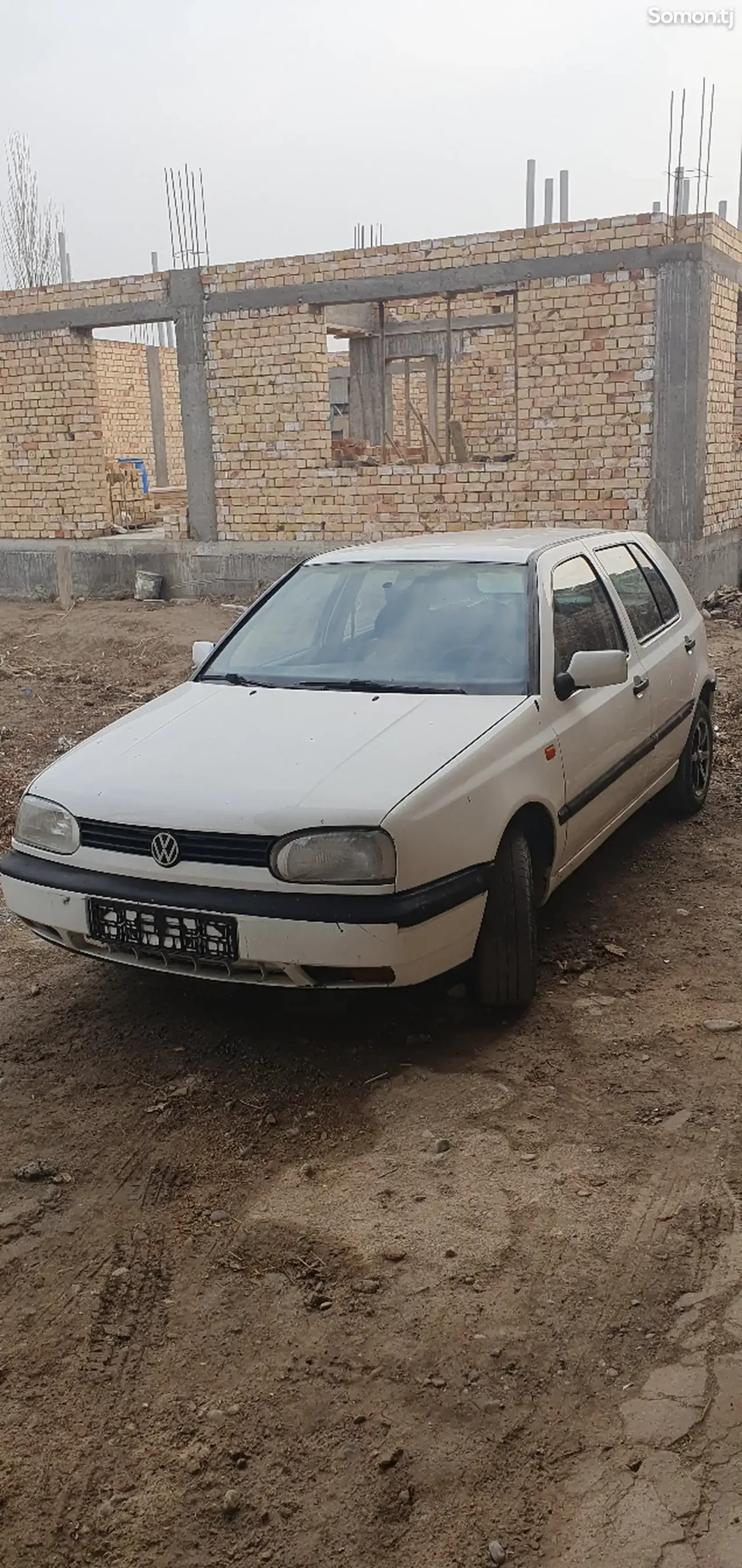 Volkswagen Golf 1995 · 1.4 MT