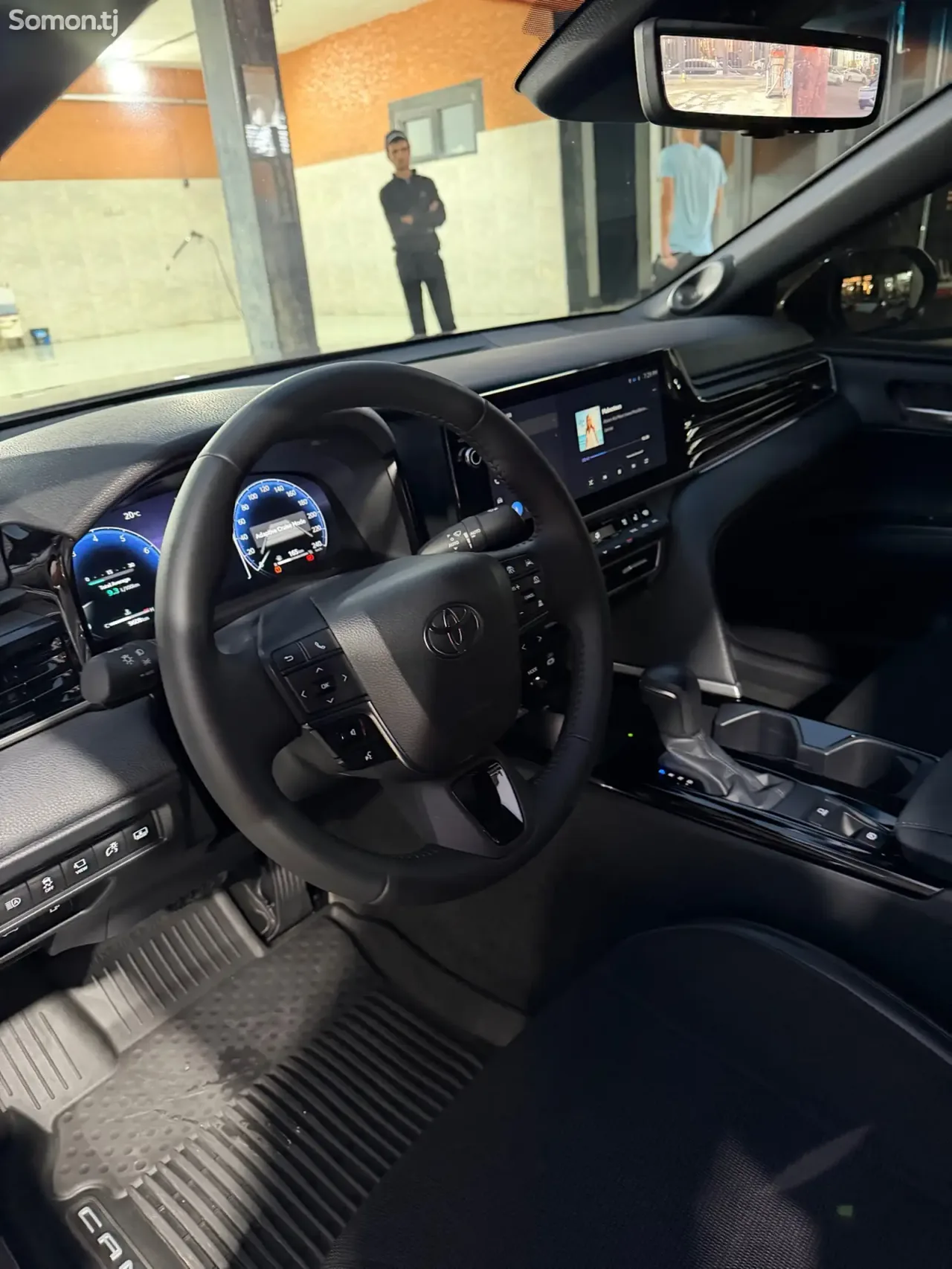 Toyota Camry 2025 · 2.5 AT
