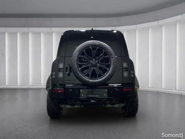 Land Rover Defender 2026 · 6.5 AT