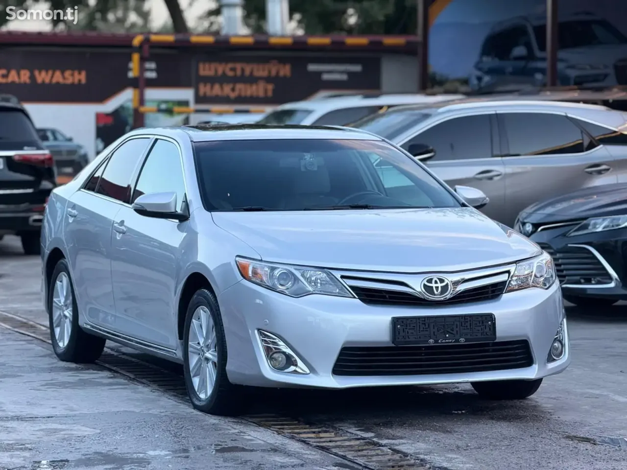 Toyota Camry 2013 · 2.5 AT