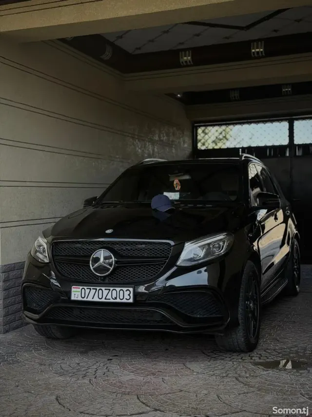 Mercedes-Benz ML class 2012 · 3.5 AT