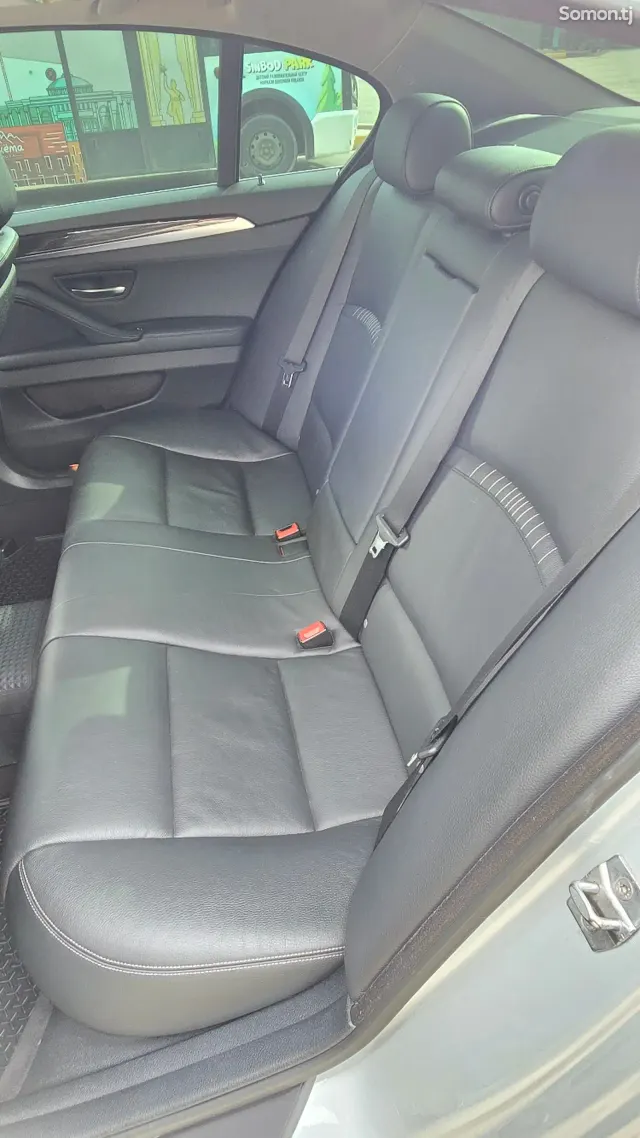 BMW 5 series 2014 · 2.0 AT