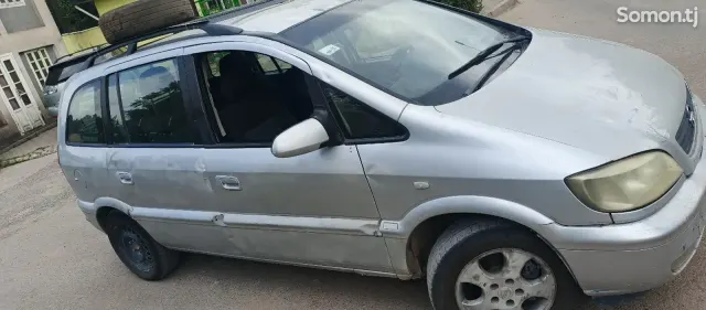 Opel Zafira 2000 · 1.8 MT