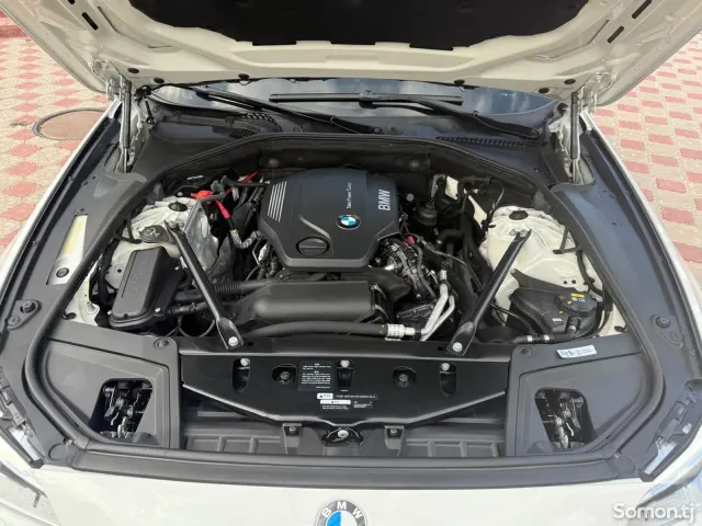 BMW 5 series 2016 · 2.0 AT