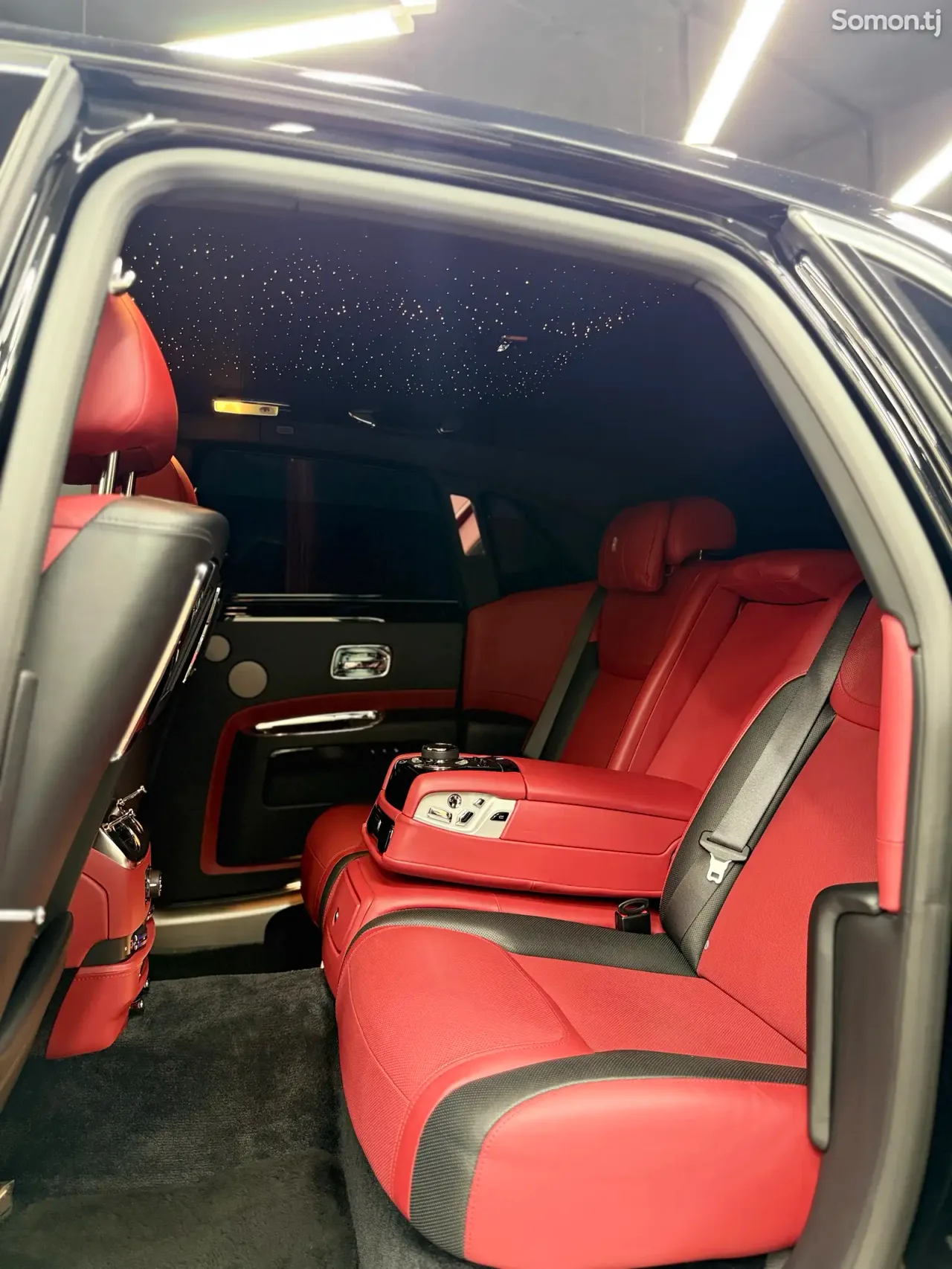 Rolls-Royce Ghost 2020 · 6.5 AT