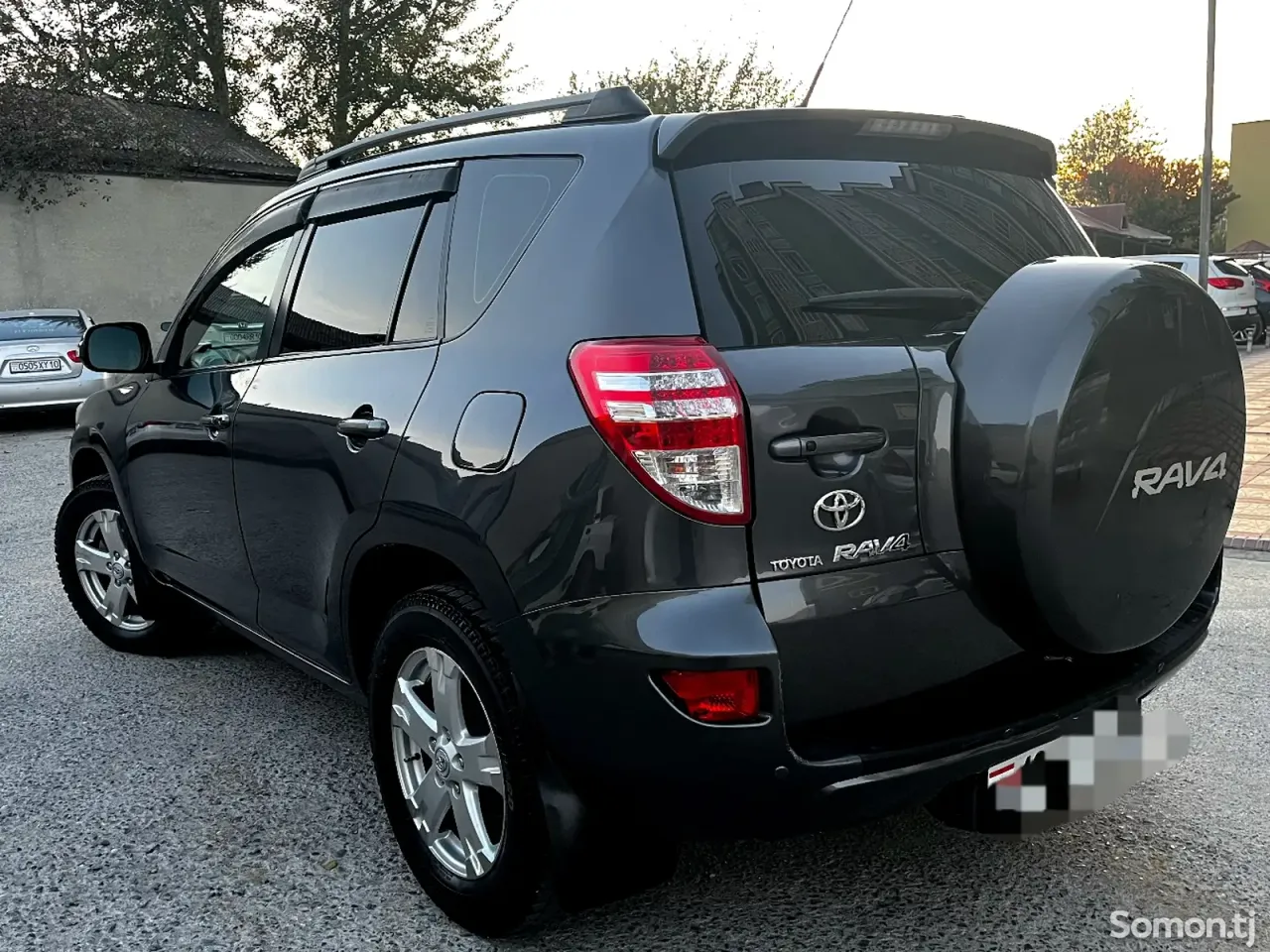 Toyota RAV 4 2012 · 2.0 AT