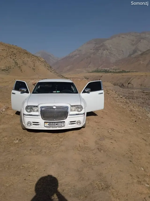 Chrysler 300C 2007 · 2.7 AT
