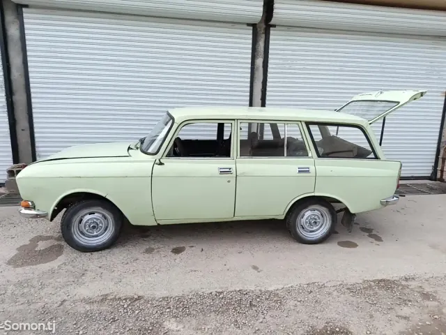 Москвич 2137 1985 · 1.6 MT