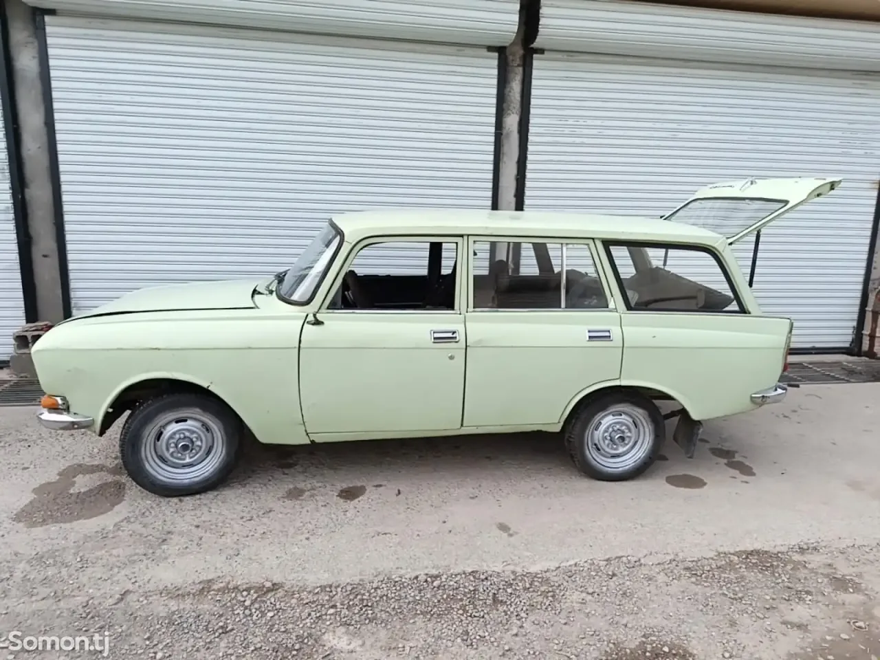 Москвич 2137 1985 · 1.6 MT