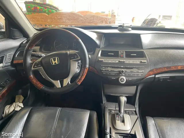 Honda Crosstour 2010 · 3.5 AT