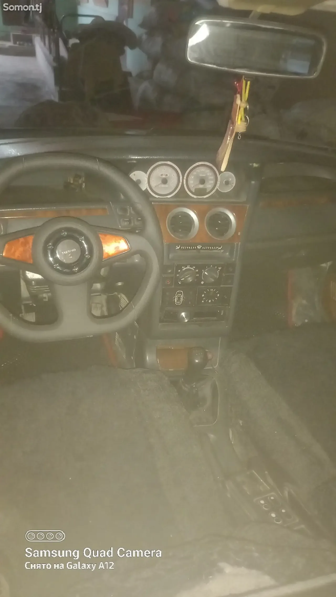 Lada (ВАЗ) 2112 2005 · 1.6 MT