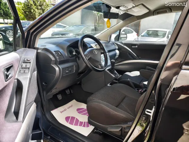 Toyota Corolla Verso 2007 · 1.8 MT