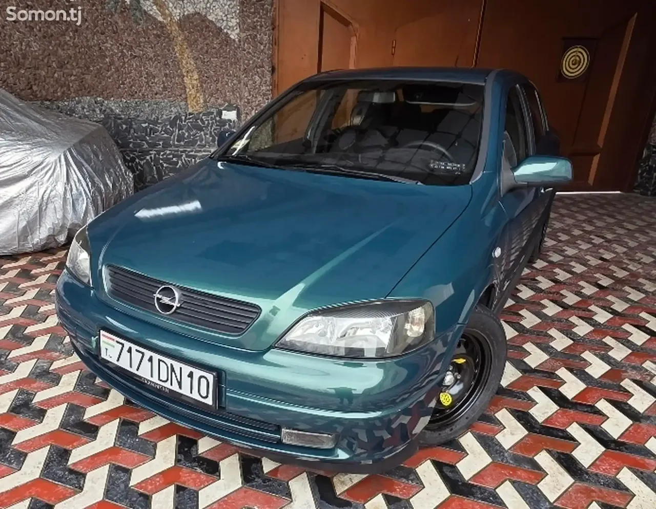 Opel Astra G 2001 · 1.6 MT