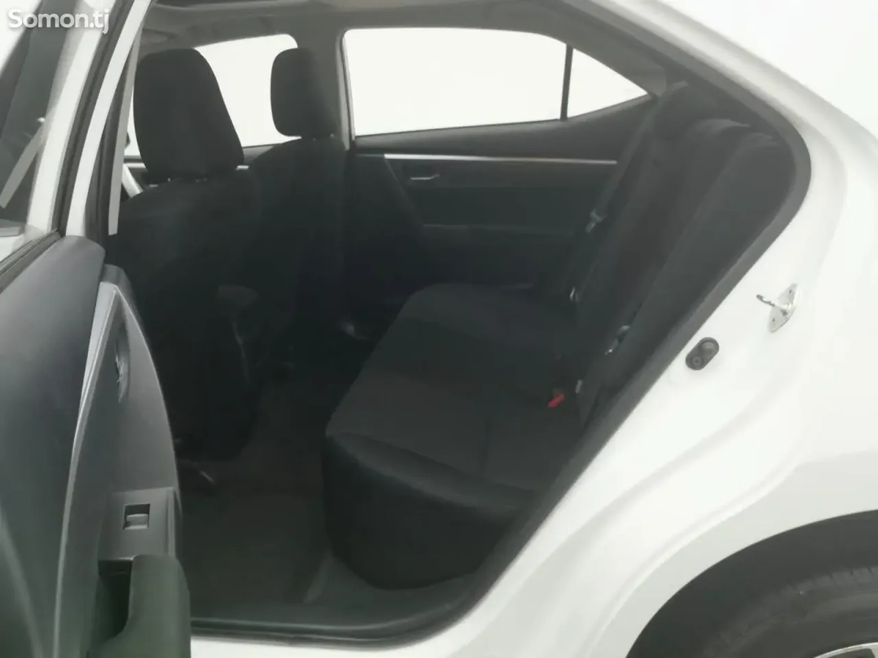 Toyota Corolla 2018 · 1.2 AT