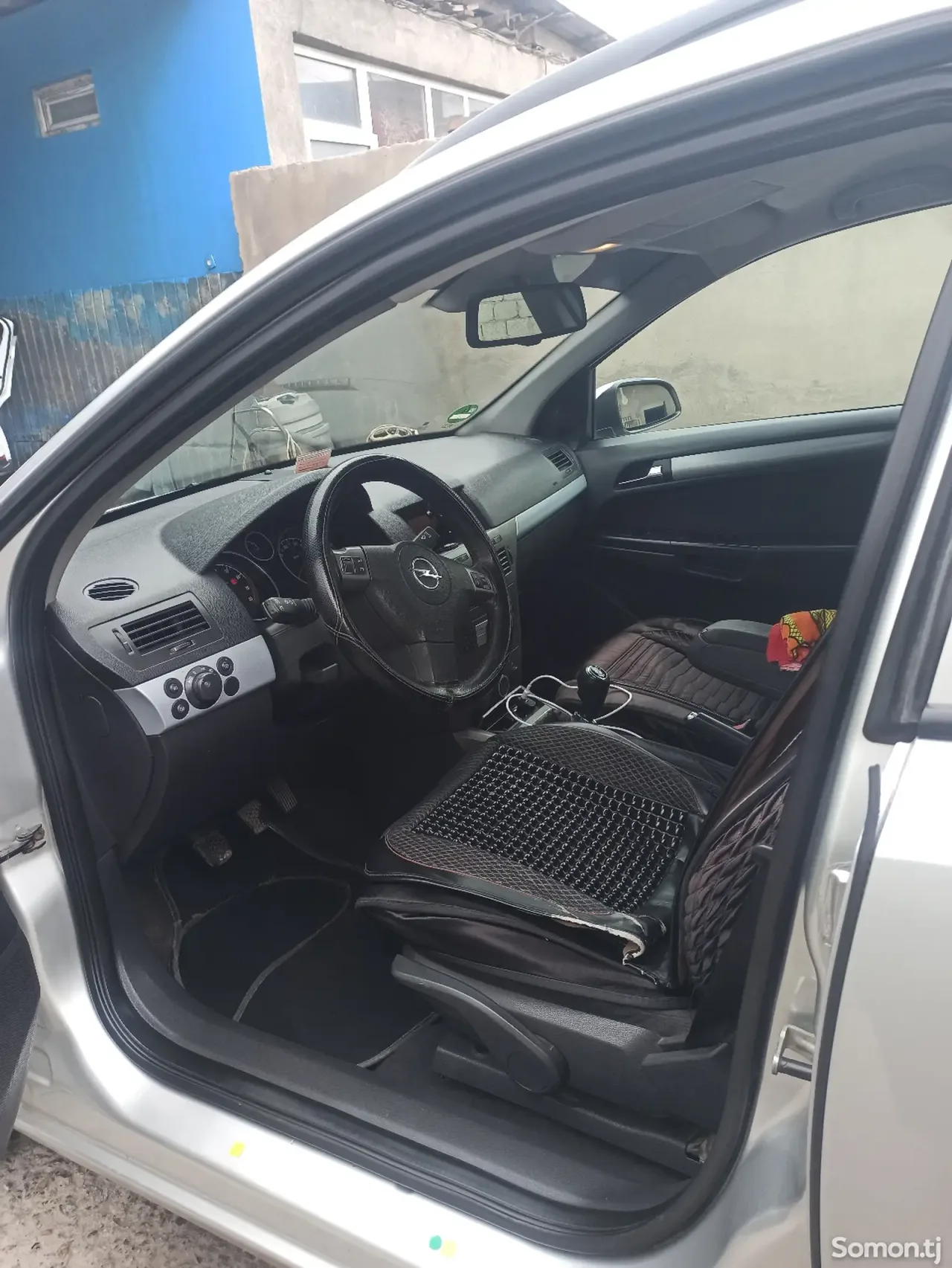 Opel Astra H 2006 · 1.8 MT