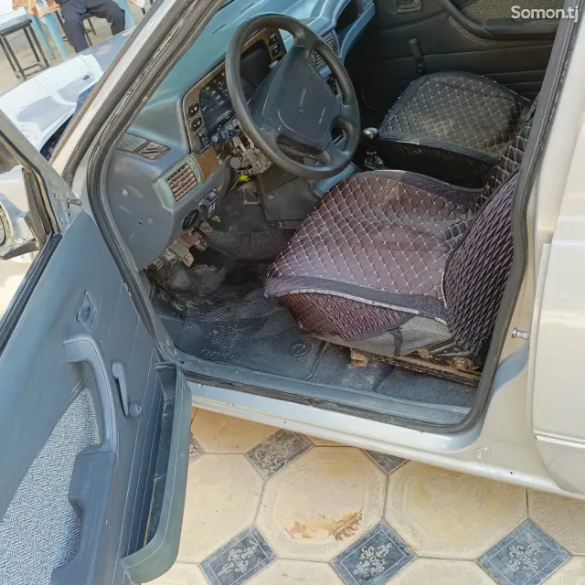 Daewoo Nexia 1996 · 1.6 MT