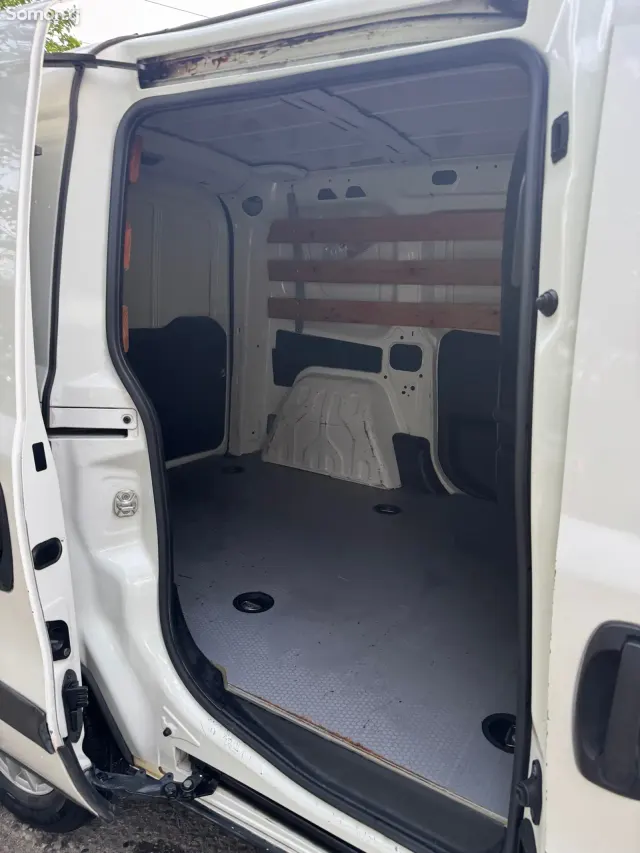Opel Combo 2015 · 1.5 MT