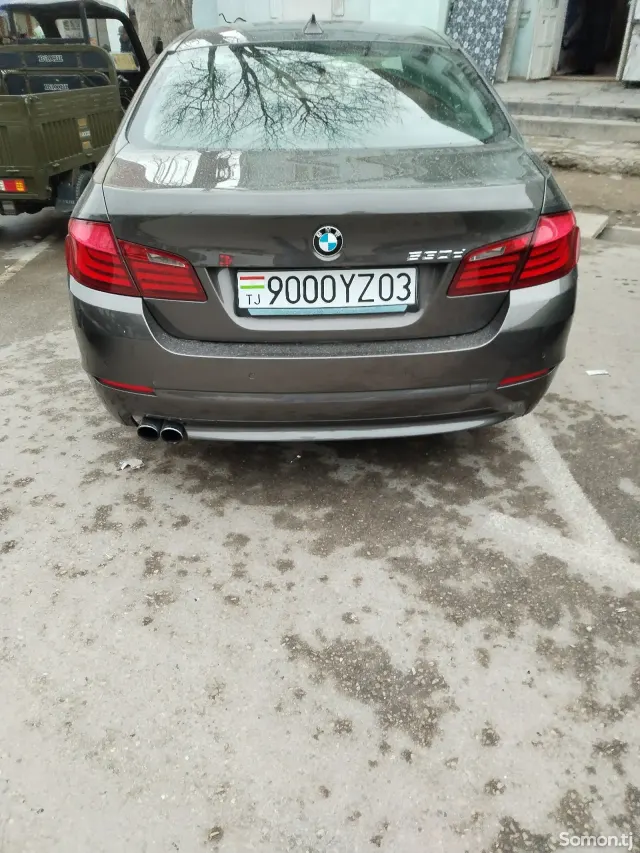 BMW 5 series 2011 · 3.0 AT