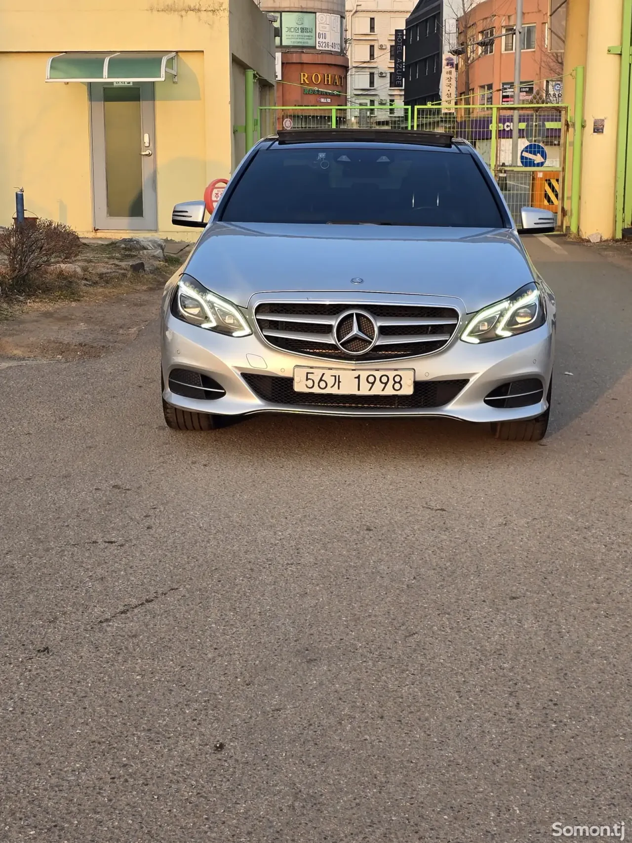 Mercedes-Benz E class 2015 · 2.5 AT
