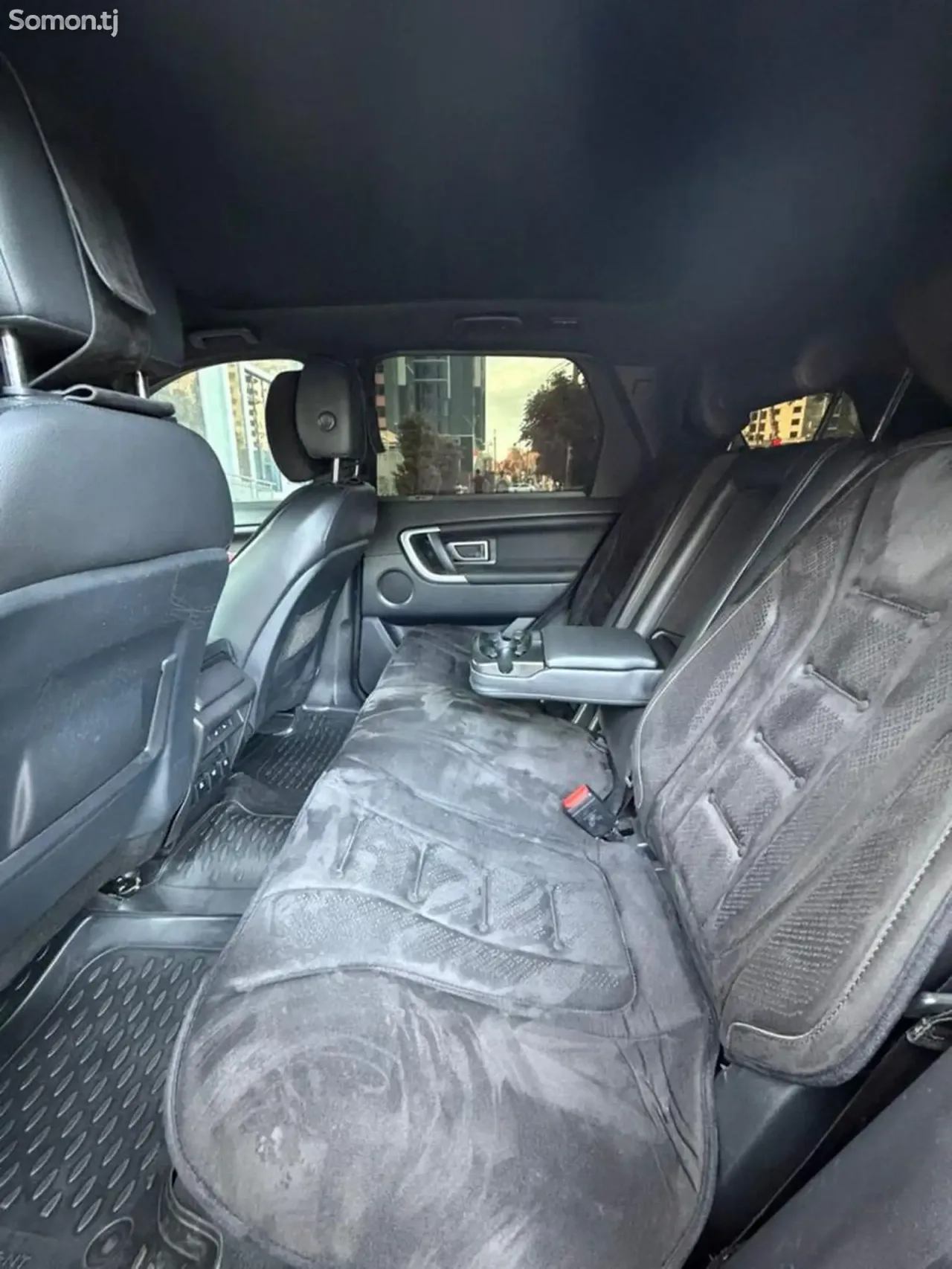 Land Rover Discovery 2016 · 2.0 AT