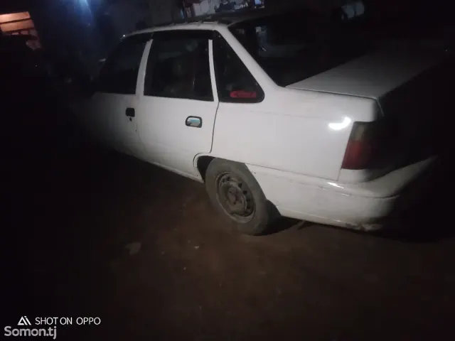 Daewoo Nexia 1995 · 1.6 MT