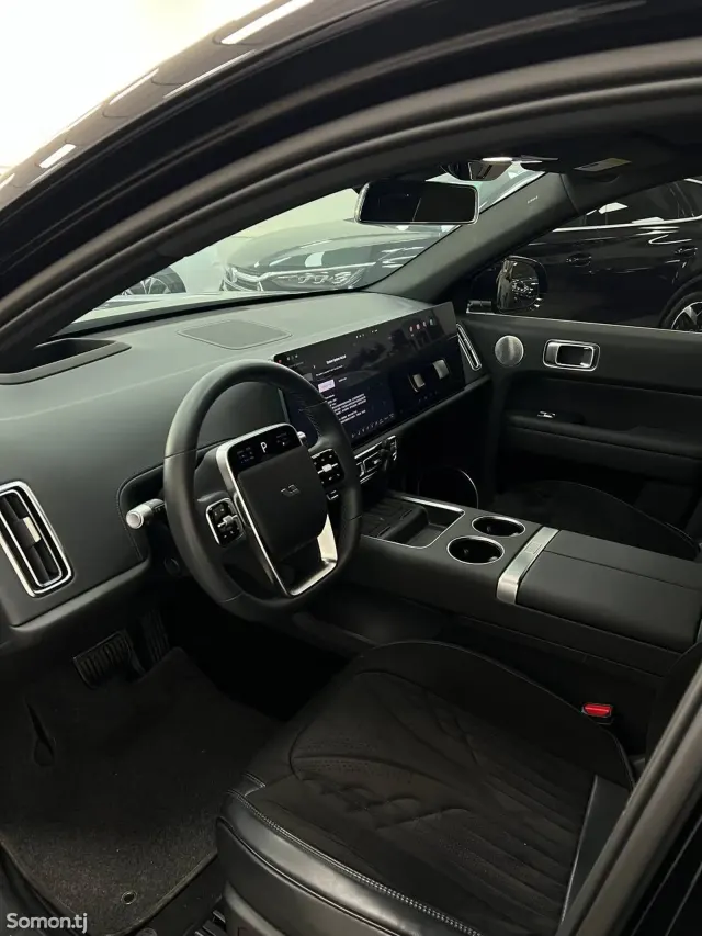 Li Auto (Lixiang) L9 2025 · 1.5 AMT