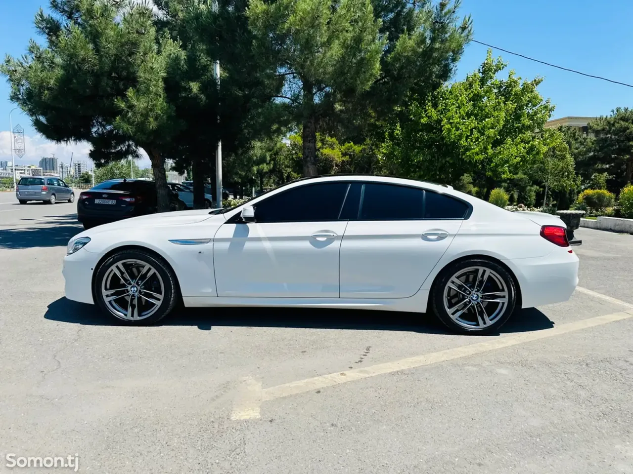 BMW 6 series 2015 · 4.0 AT