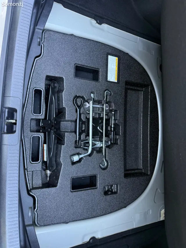 Toyota Camry 2018 · 2.5 AT