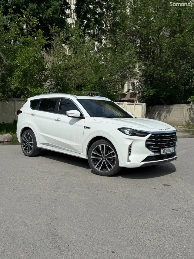 Jetour X70 Plus 2021 · 1.6 AT