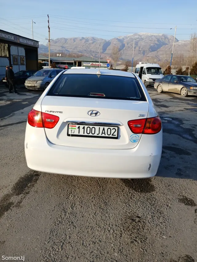 Hyundai Avante 2008 · 1.7 MT