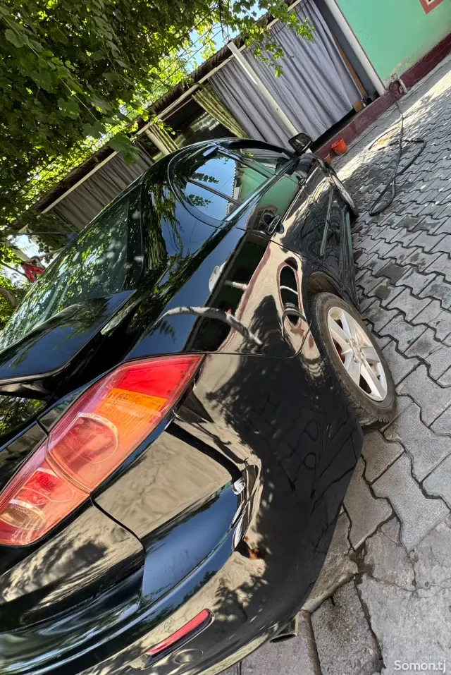 Mitsubishi Lancer 2008 · 2.0 AT