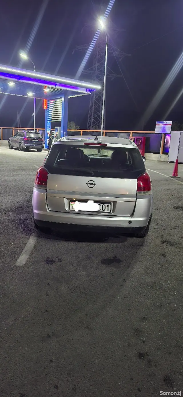 Opel Vectra C 2003 · 1.8 MT