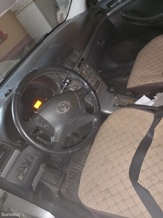 Toyota Avensis 2008 · 1.8 AT