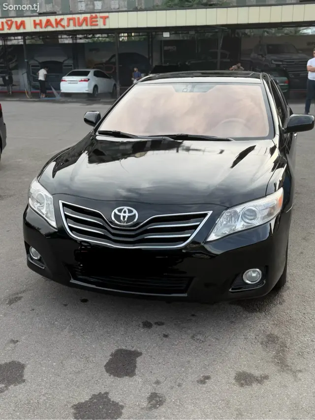Toyota Camry 2011 · 2.5 AT