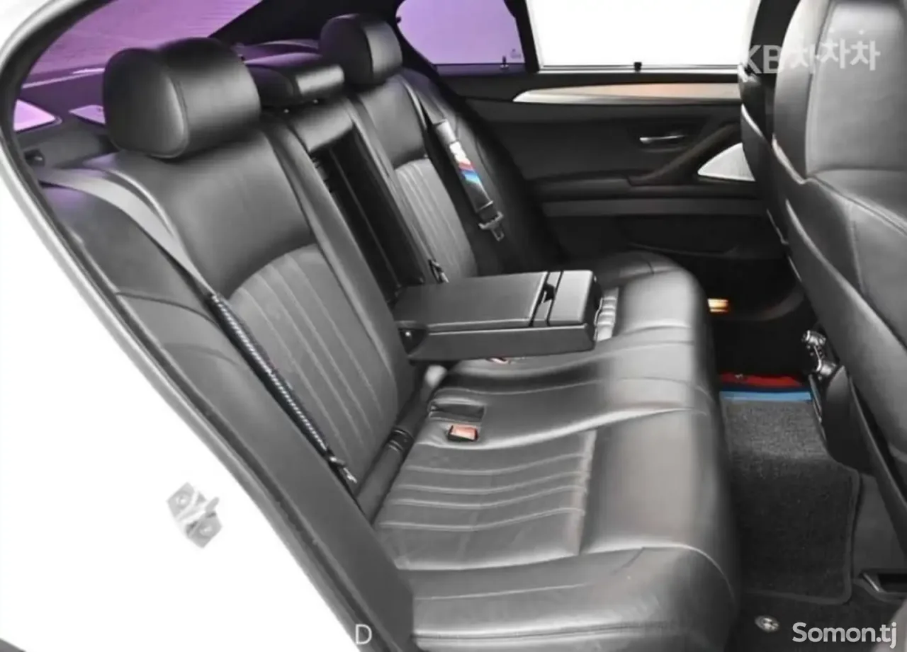BMW M5 2016 · 4.4 AT