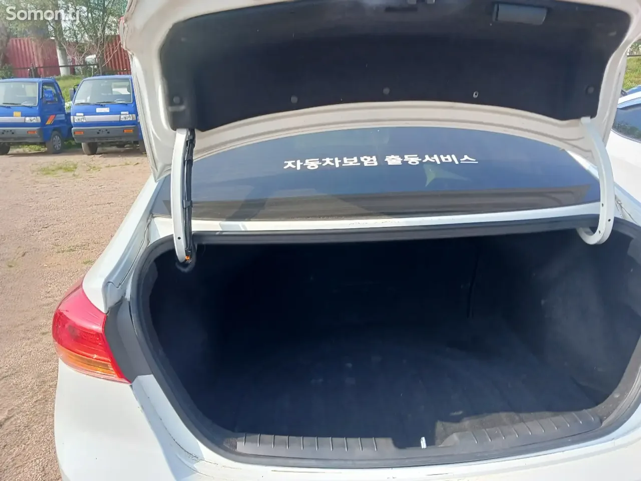 Hyundai Avante 2016 · 1.6 AT