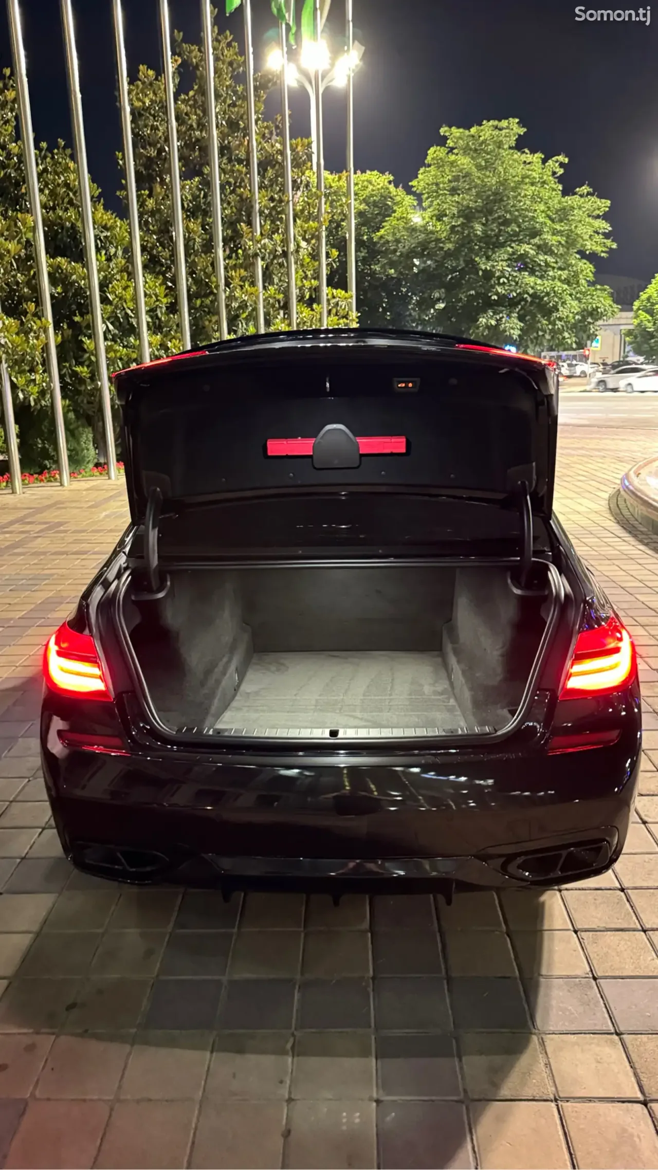 BMW 7 series 2017 · 3.0 AT