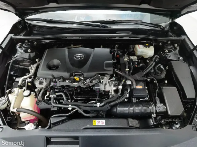 Toyota Camry 2019 · 2.5 AT