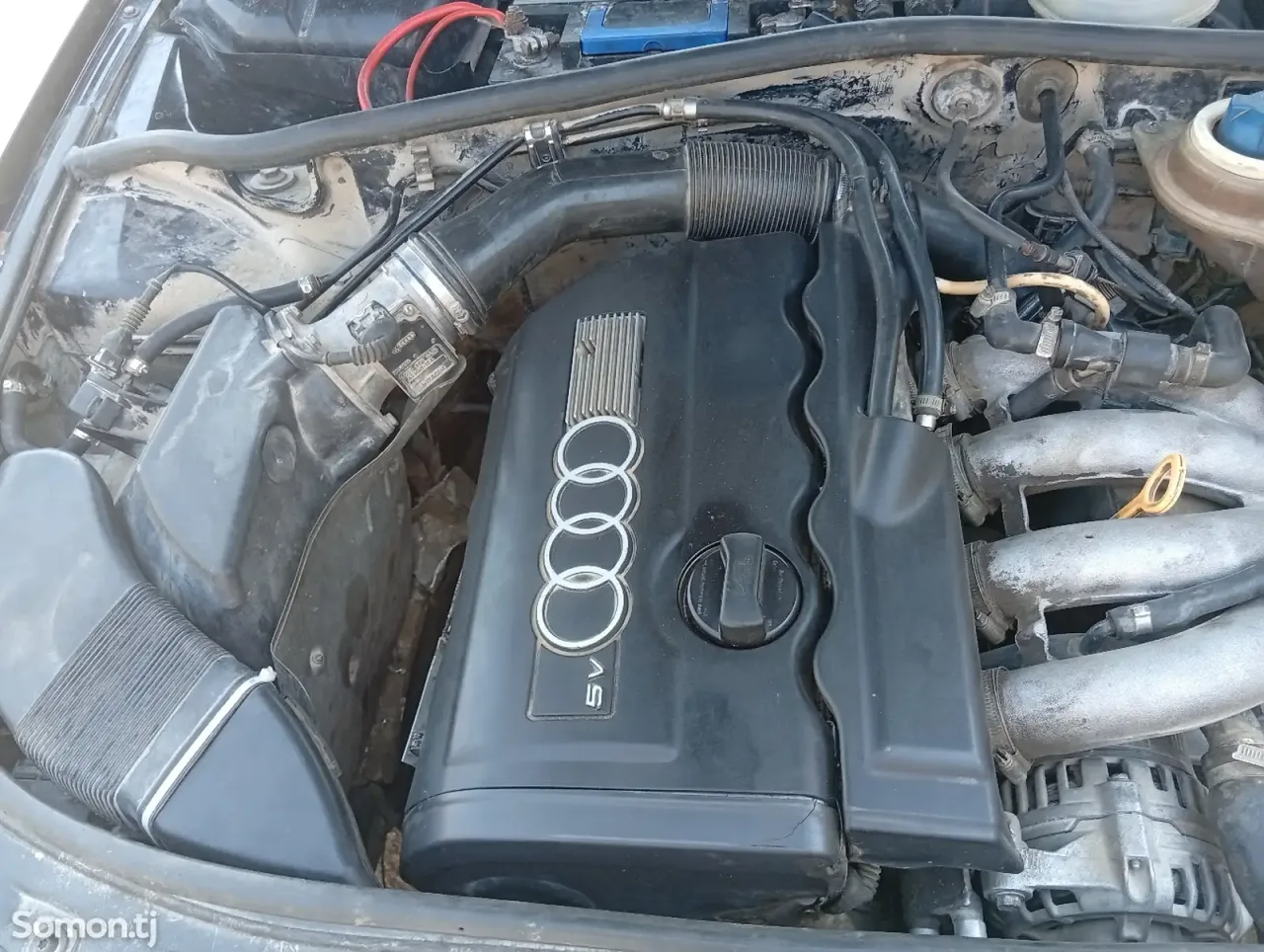 Audi A4 1995 · 1.8 MT