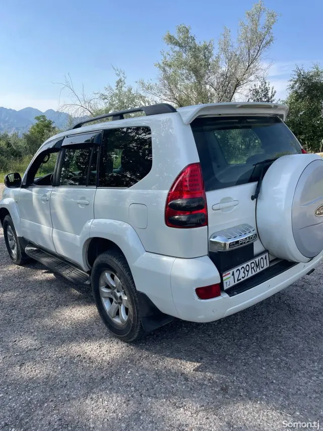Toyota Land Cruiser Prado 2009 · 2.7 AT