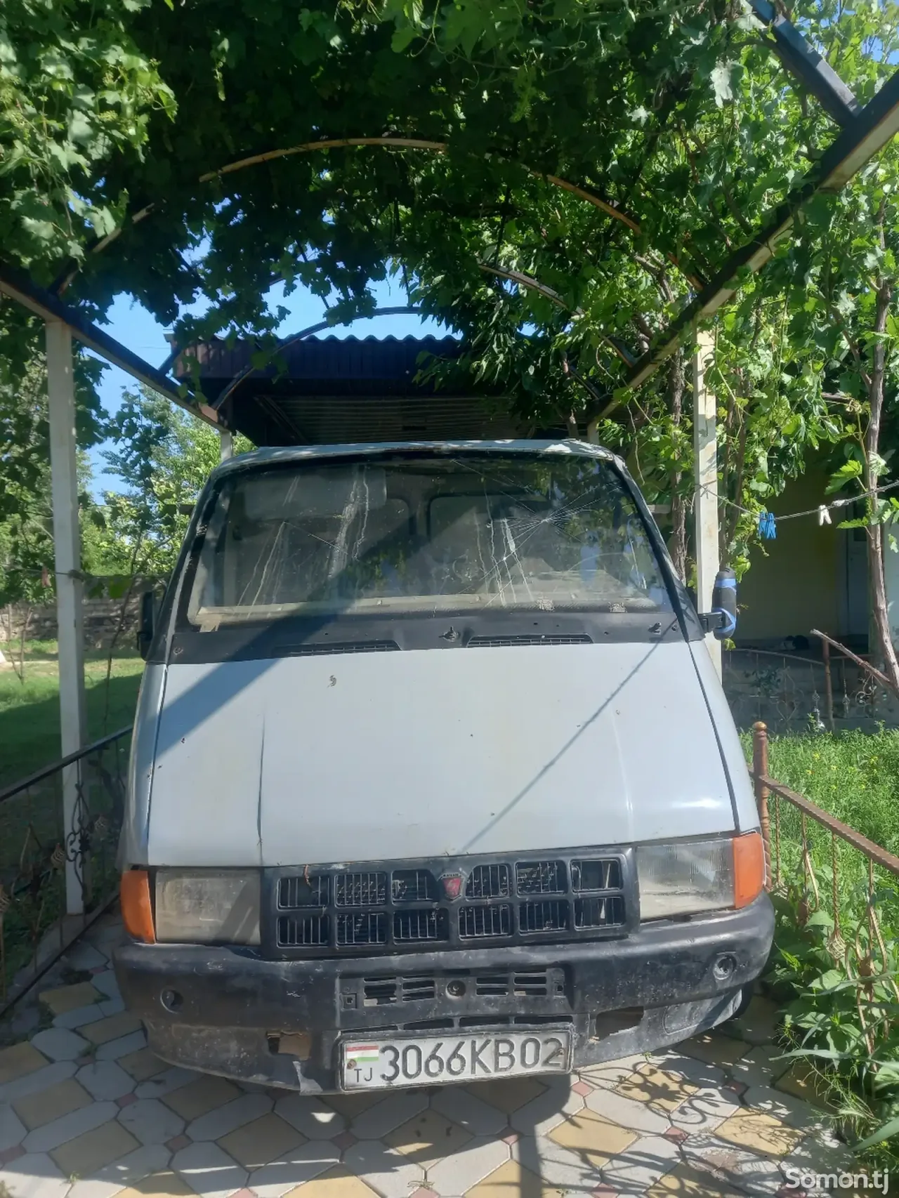 ГАЗ 2410 2000 · 2.4 MT