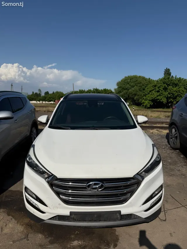 Hyundai Tucson 2015 · 2.0 AT