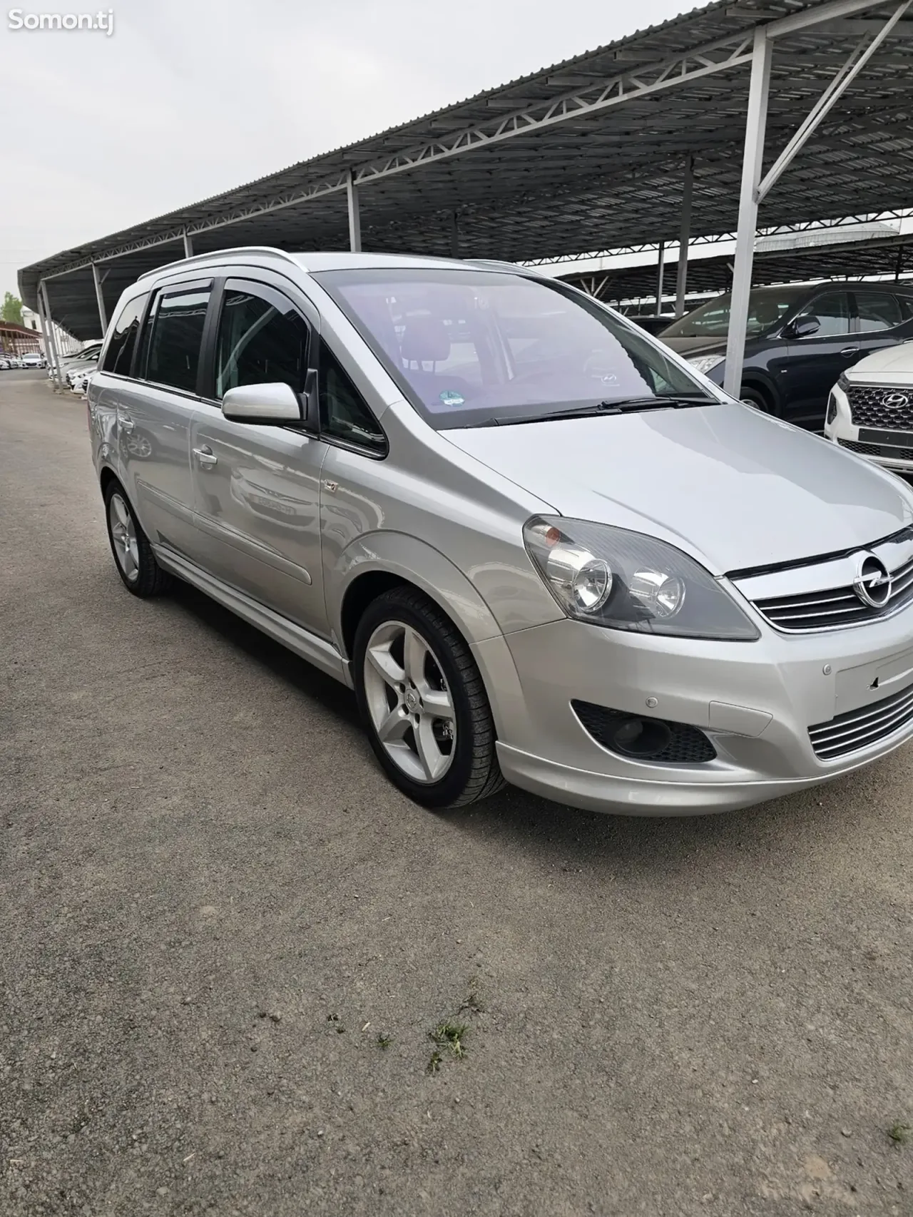Opel Zafira 2008 · 1.8 MT