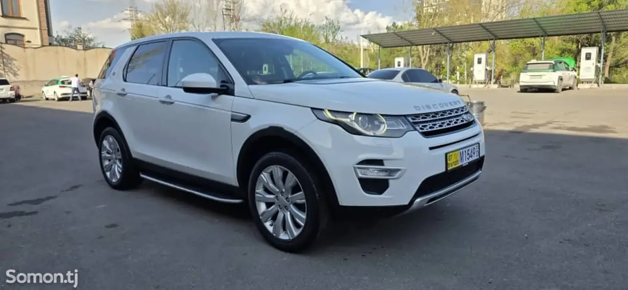 Land Rover Discovery 2016 · 2.0 AT