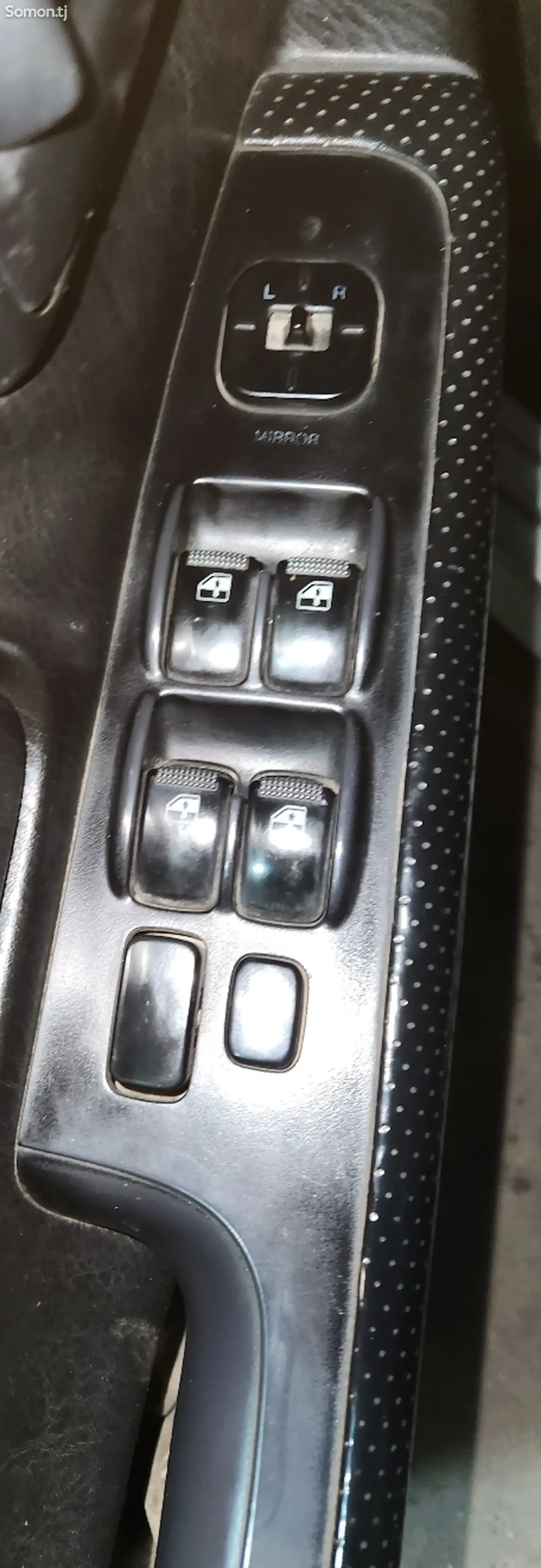 Hyundai Sonata 2002 · 2.0 MT